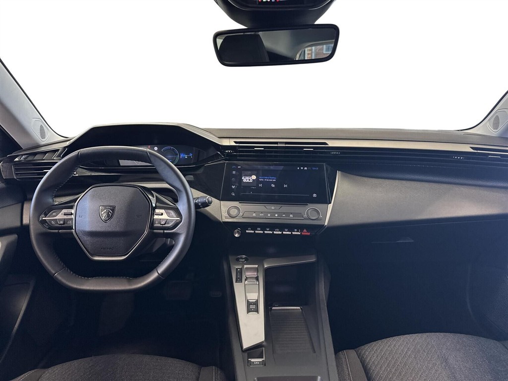 Peugeot e-308 SW EL Style 156HK Stc Aut. - Image 6