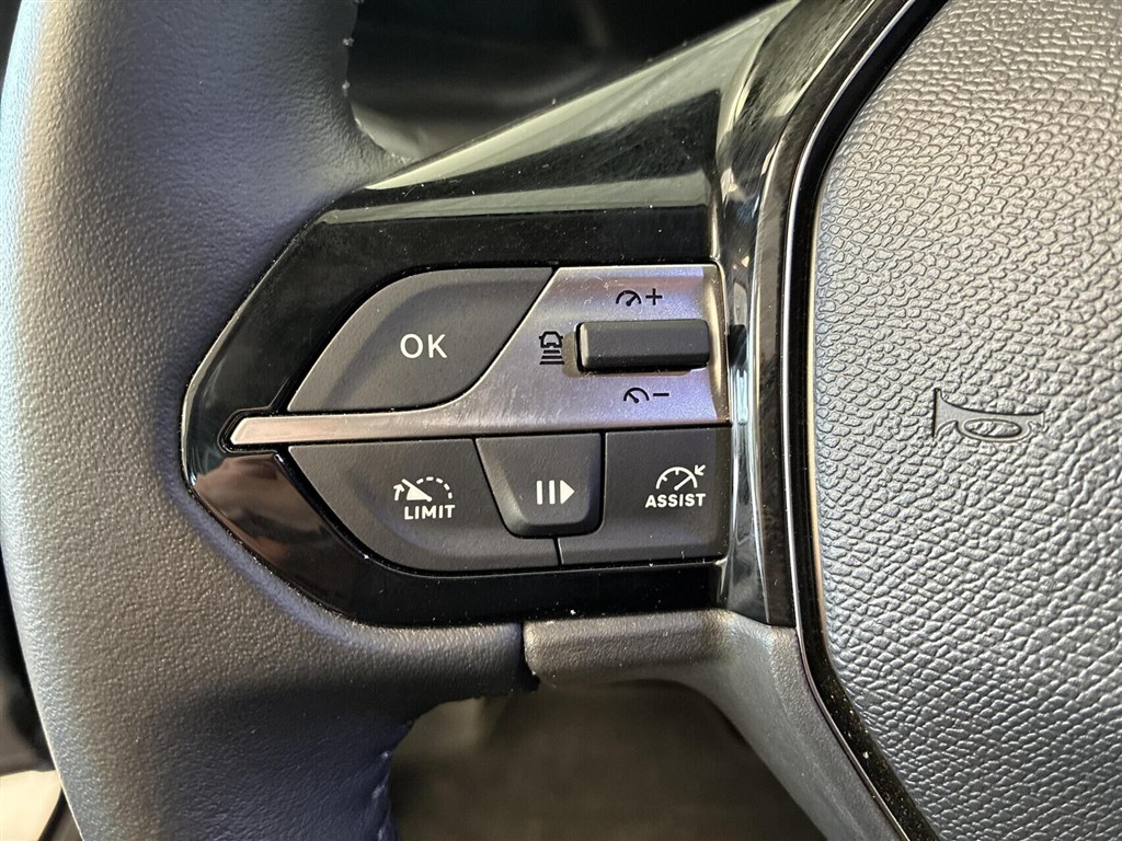 Peugeot e-308 SW EL Style 156HK Stc Aut. - Image 11