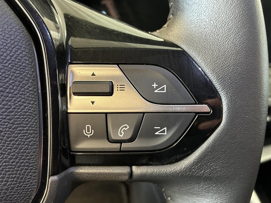 Peugeot e-308 SW EL Style 156HK Stc Aut. - Image 12