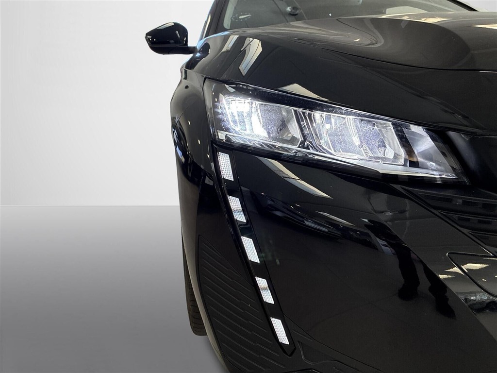 Peugeot e-308 SW EL Style 156HK Stc Aut. - Image 5