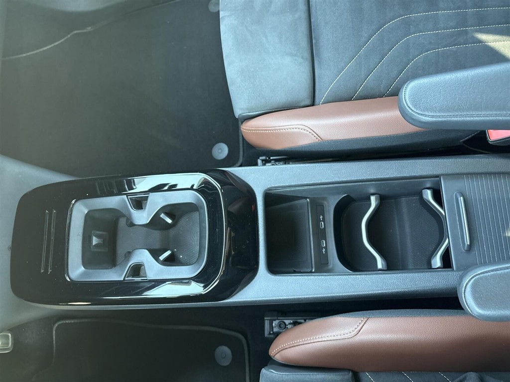 VW ID.4 EL Pro 204HK 5d Aut. - Image 9