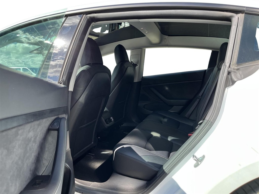 Tesla Model 3 EL Standard Range 283HK Aut. - Image 5