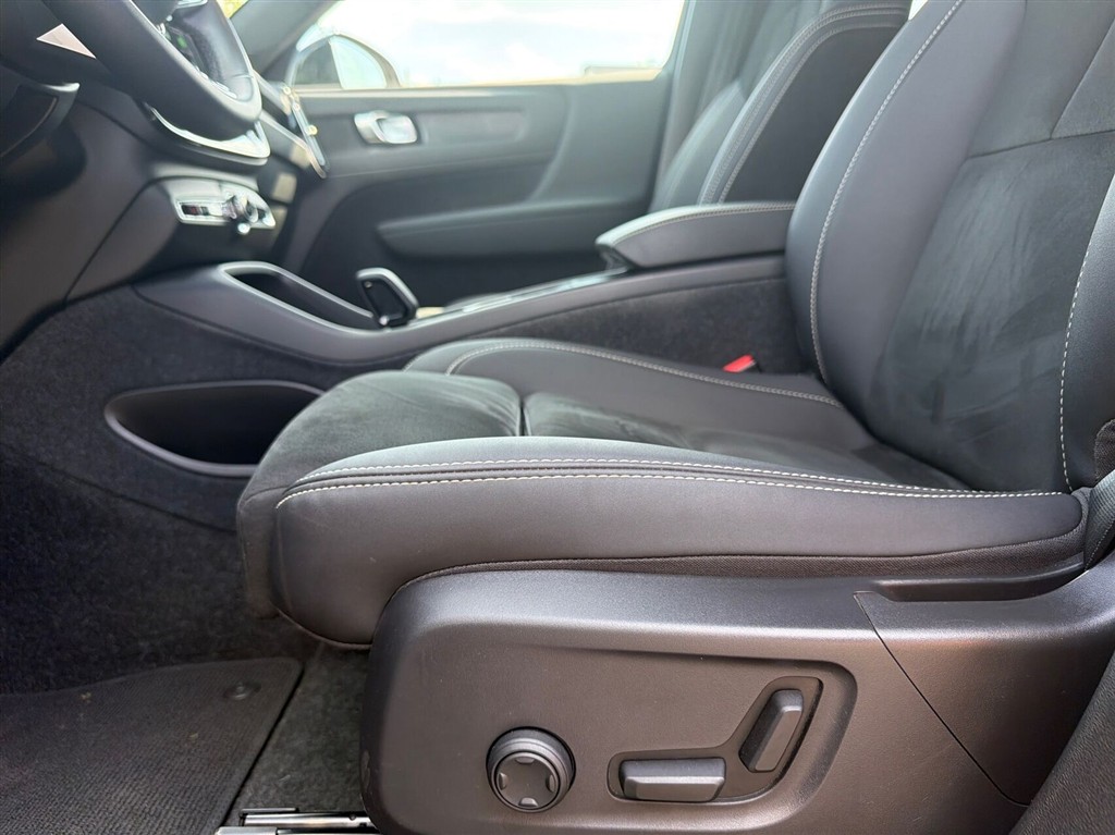 Volvo XC40 P6 Recharge Plus 231HK 5d Aut. - Image 24