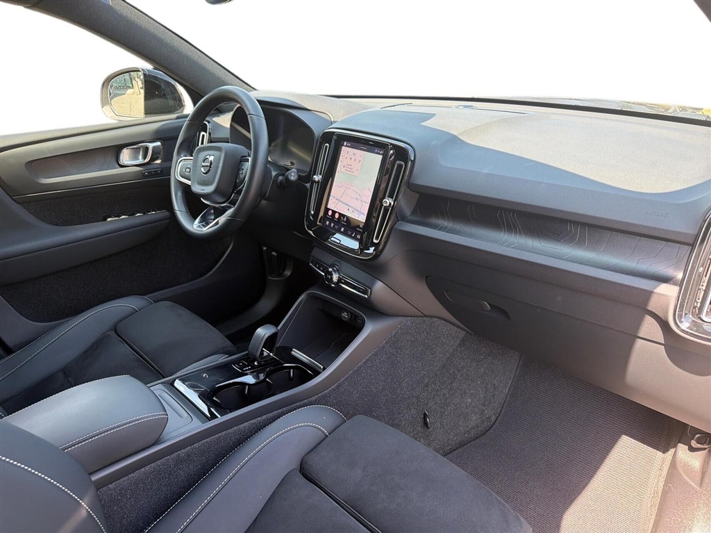 Volvo XC40 P6 Recharge Plus 231HK 5d Aut. - Image 5