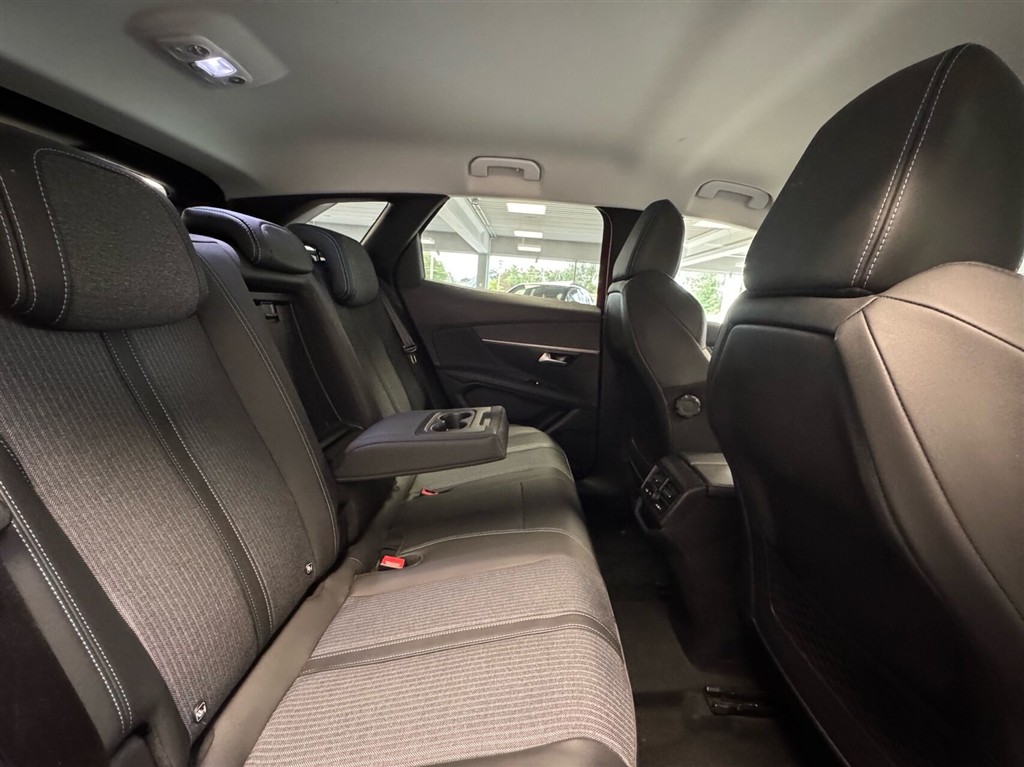 Peugeot 3008 1,6 PureTech Plugin-hybrid First Selection EAT8 225HK 5d 8g Aut. - Image 11