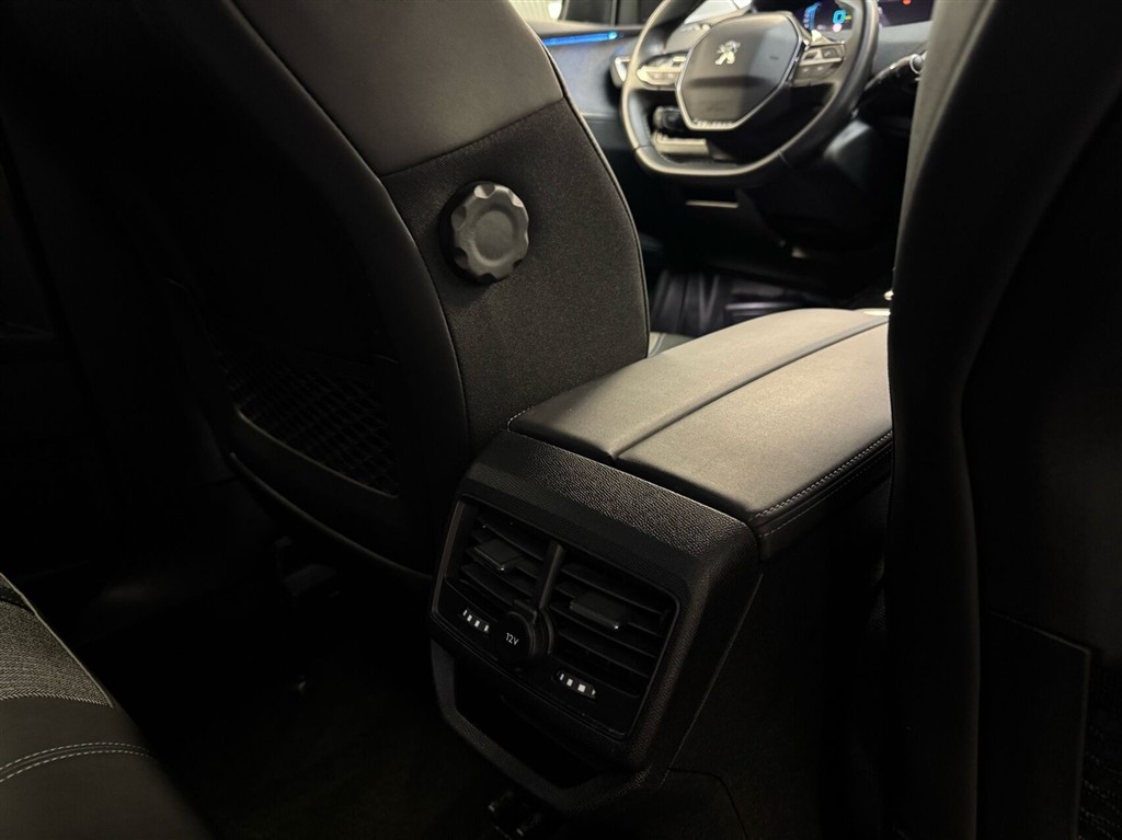 Peugeot 3008 1,6 PureTech Plugin-hybrid First Selection EAT8 225HK 5d 8g Aut. - Image 12