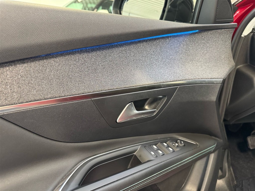Peugeot 3008 1,6 PureTech Plugin-hybrid First Selection EAT8 225HK 5d 8g Aut. - Image 13