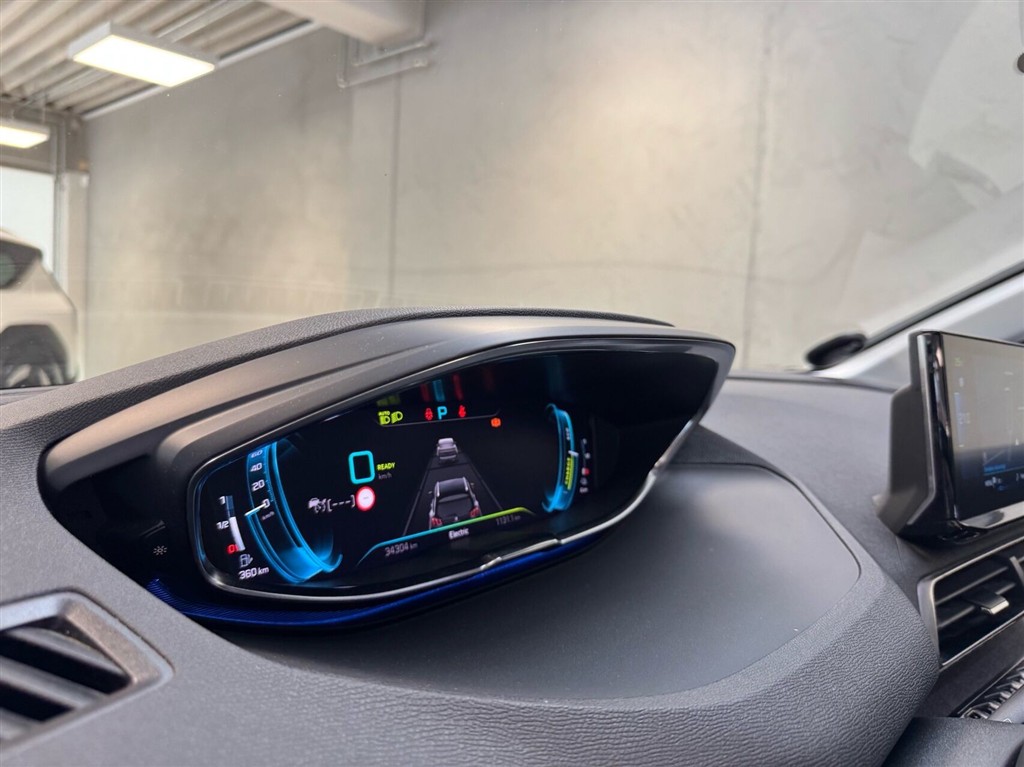 Peugeot 3008 1,6 PureTech Plugin-hybrid First Selection EAT8 225HK 5d 8g Aut. - Image 14