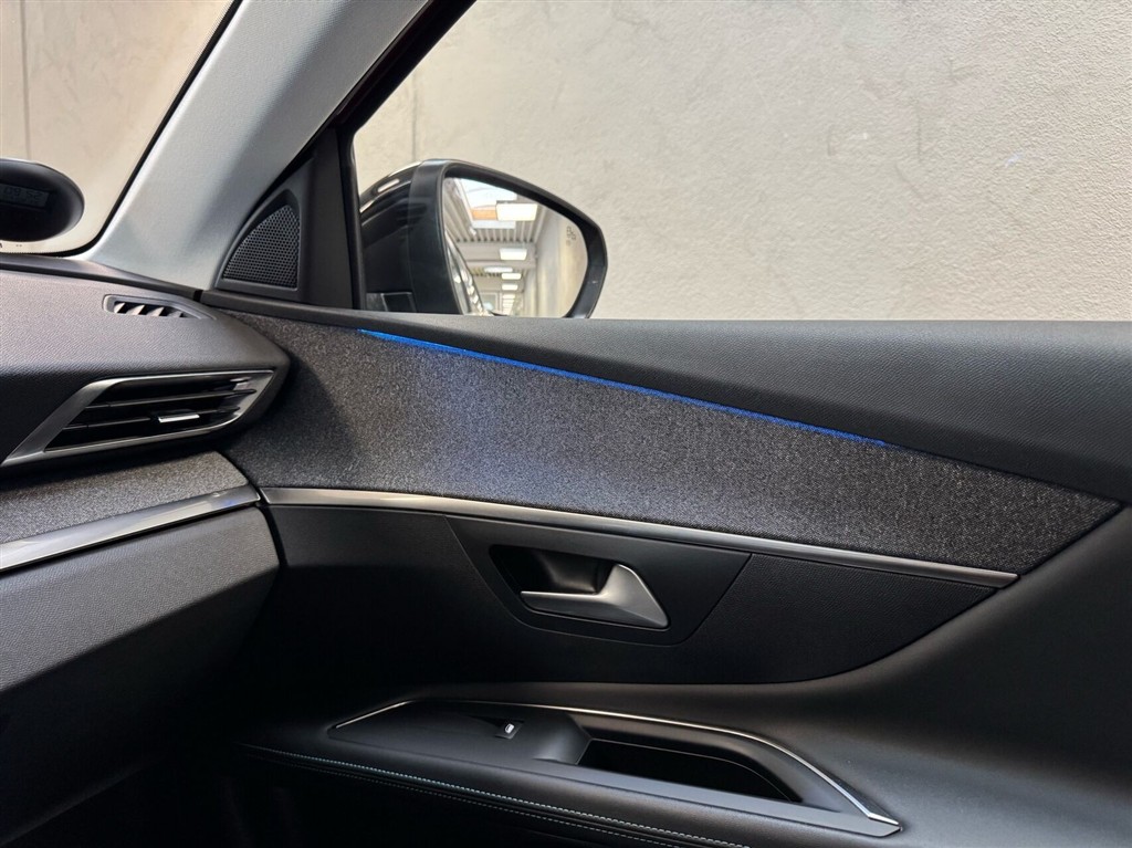 Peugeot 3008 1,6 PureTech Plugin-hybrid First Selection EAT8 225HK 5d 8g Aut. - Image 20