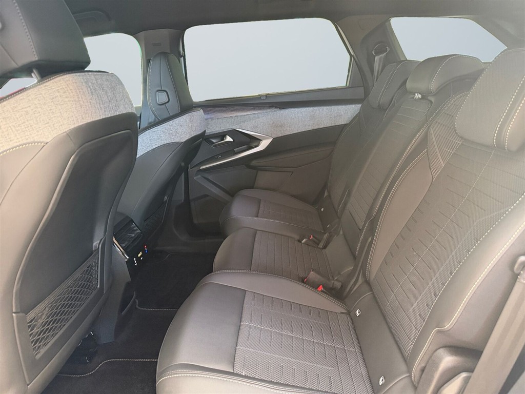 Peugeot e-5008 EL GT 210HK 5d Aut. - Image 14