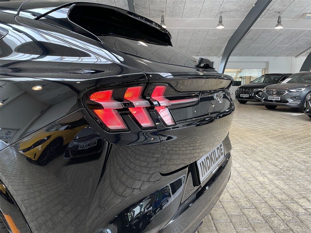 Ford Mustang Mach-E EL UR Premium 294HK 5d Aut. - Image 14
