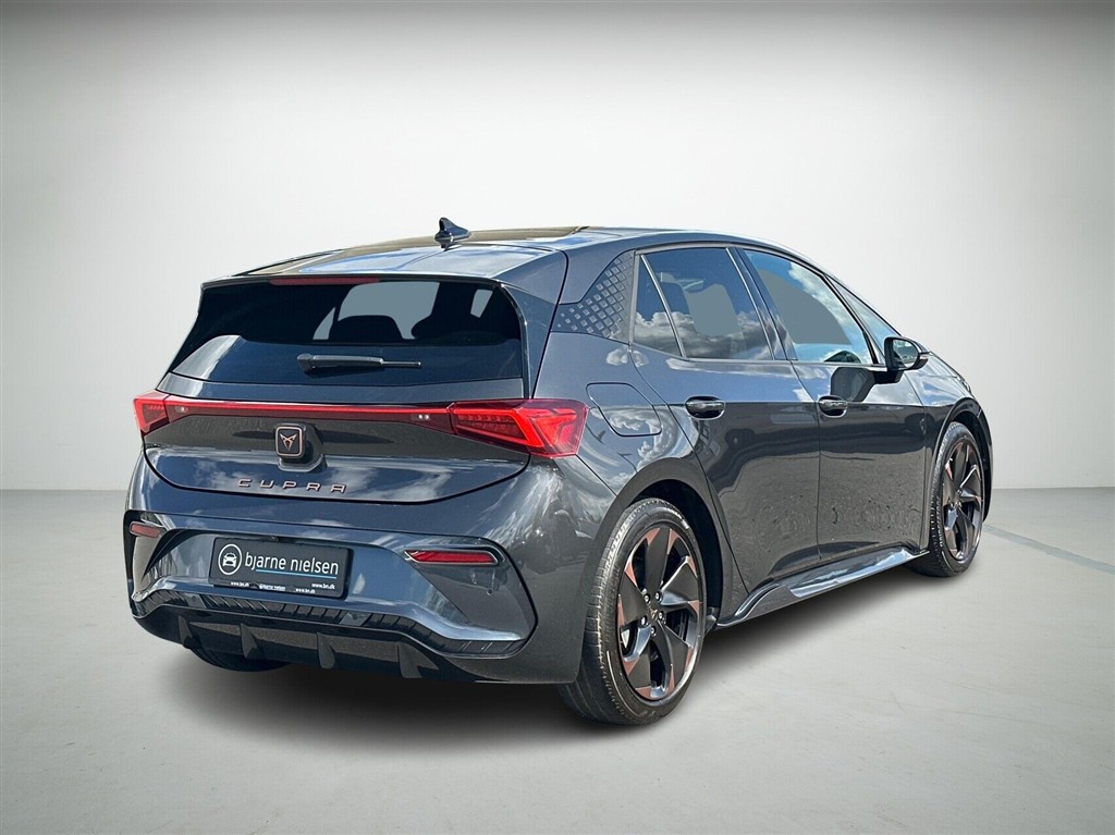 Cupra Born EL Dinamica 231HK 5d Aut. - Image 2