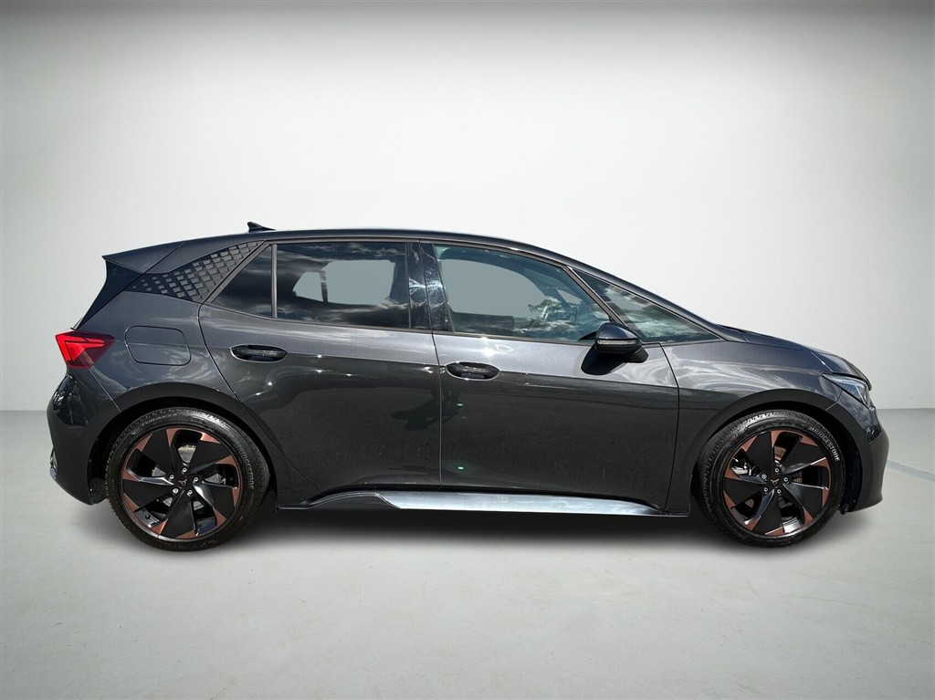 Cupra Born EL Dinamica 231HK 5d Aut. - Image 5