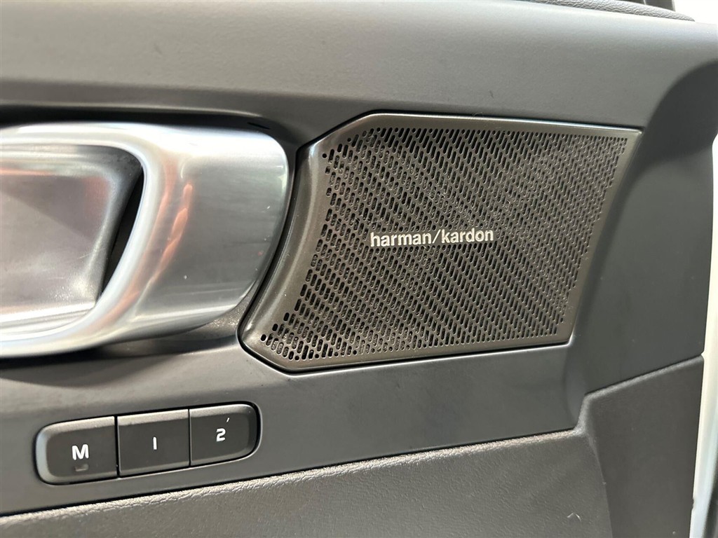 Volvo XC40 P6 Recharge Ultimate 231HK 5d Aut. - Image 19