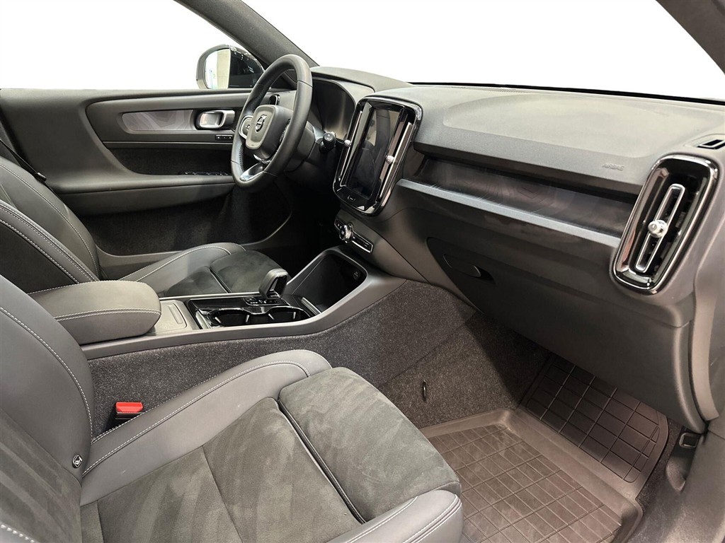 Volvo XC40 P6 Recharge Ultimate 231HK 5d Aut. - Image 3