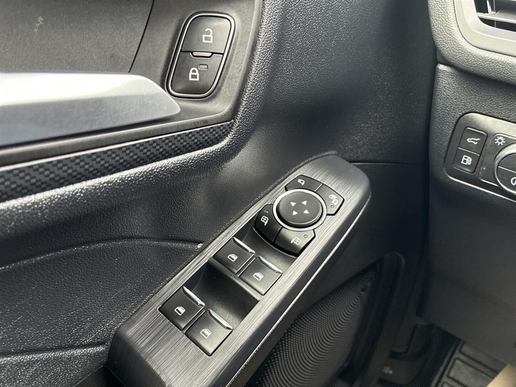 Ford Kuga 2,5 Plugin-hybrid ST-Line X CVT 225HK 5d Trinl. Gear - Image 10