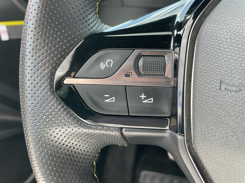 Peugeot e-2008 EL GT Premium 136HK 5d Aut. - Image 14