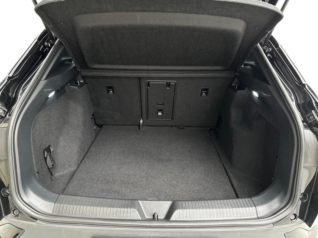 VW ID.4 EL Pro Performance 4Motion 265HK 5d Aut. - Image 14