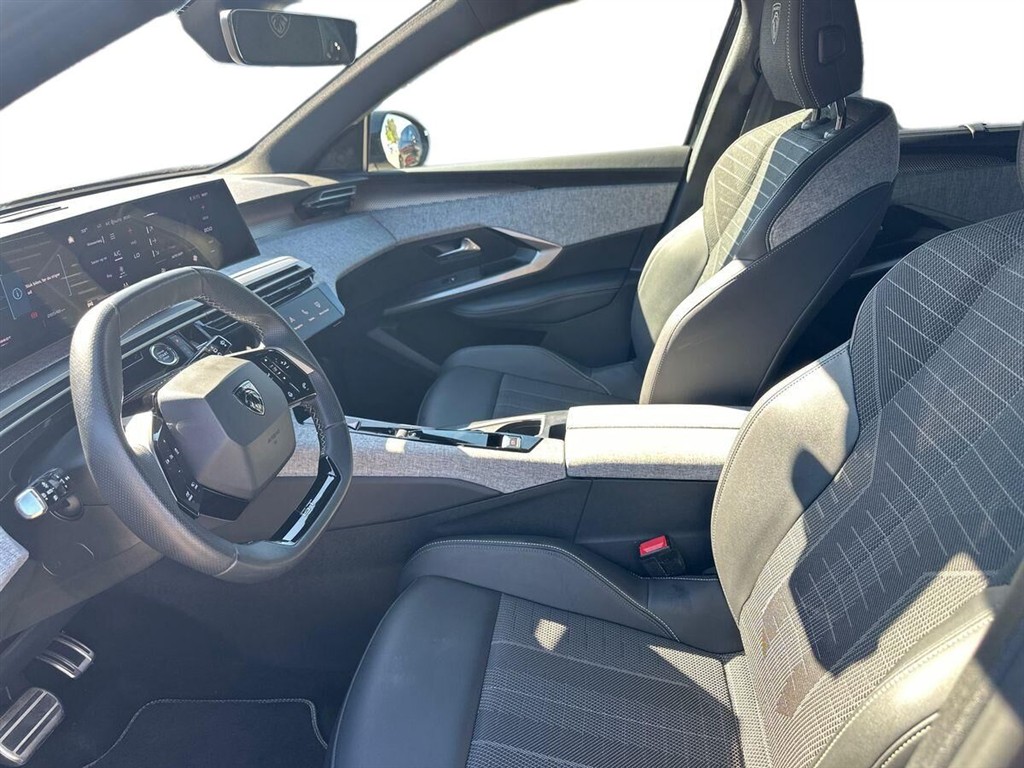 Peugeot e-5008 EL GT Pack 210HK 5d Aut. - Image 10