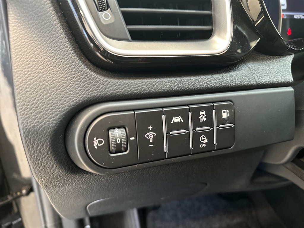 Kia Ceed SW 1,6 GDI PHEV Plugin-hybrid Prestige DCT 141HK Stc 6g Aut. - Image 18