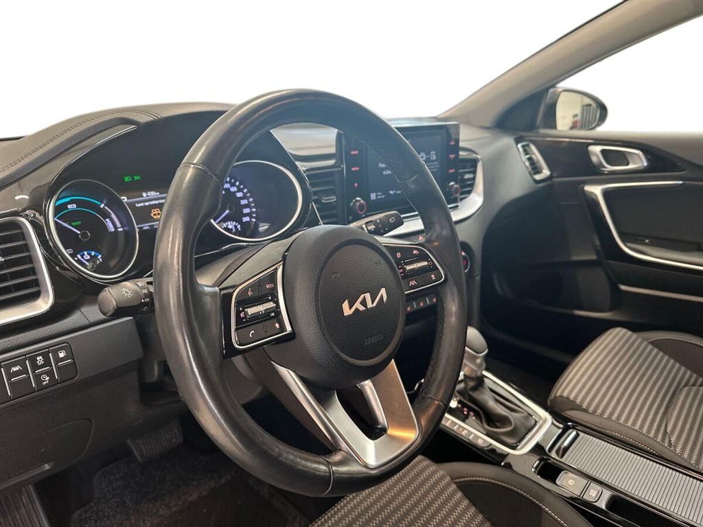Kia Ceed SW 1,6 GDI PHEV Plugin-hybrid Prestige DCT 141HK Stc 6g Aut. - Image 3