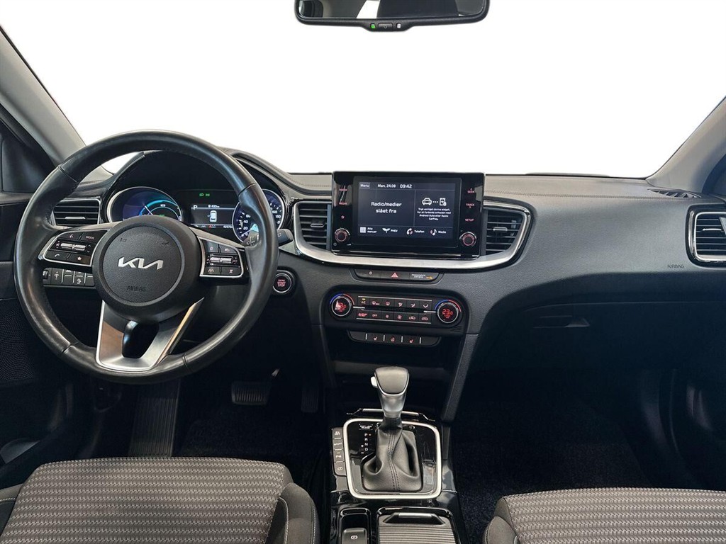 Kia Ceed SW 1,6 GDI PHEV Plugin-hybrid Prestige DCT 141HK Stc 6g Aut. - Image 4