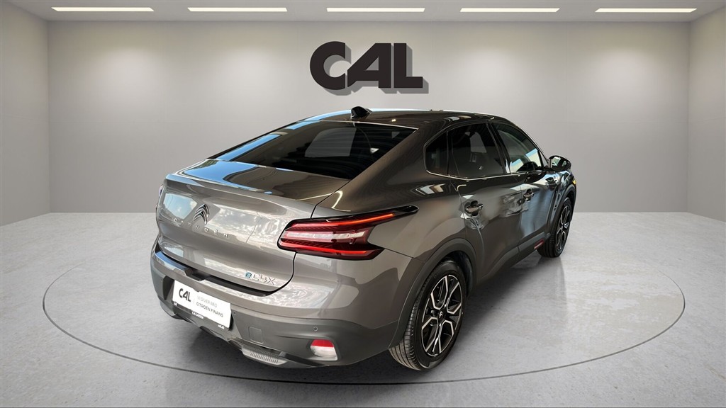 Citroën e-C4 X EL Feel Pack 136HK 5d Aut. - Image 4