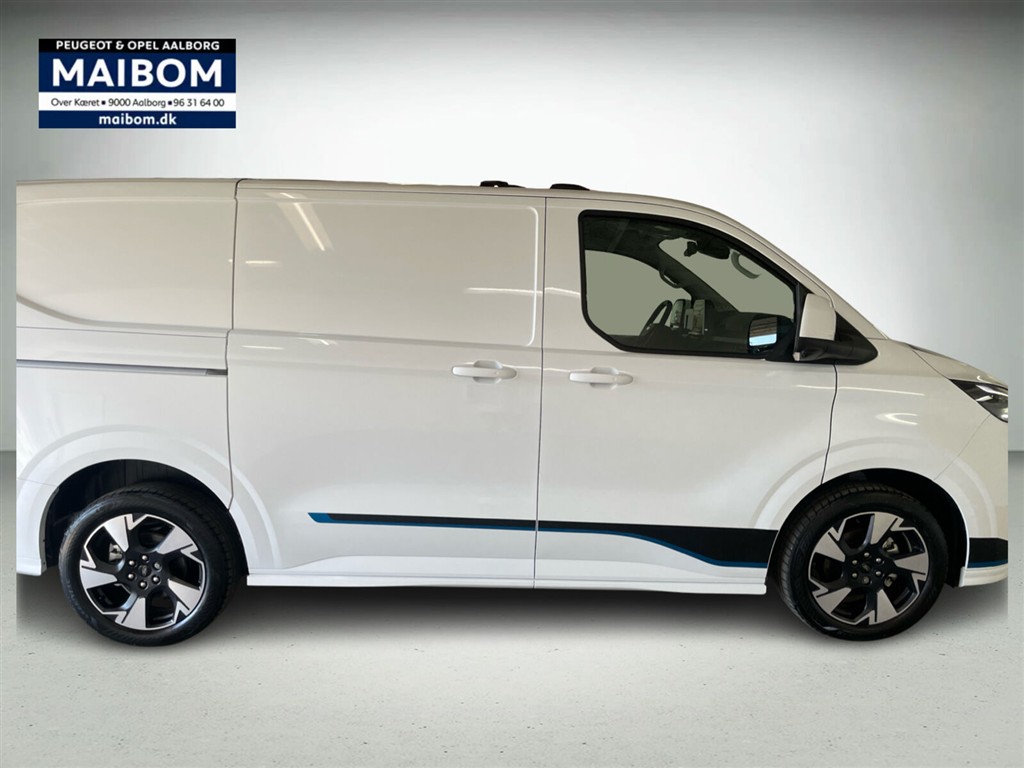 Ford E-Transit Custom 320 L1H1 EL Sport 218HK Van Aut. - Image 6
