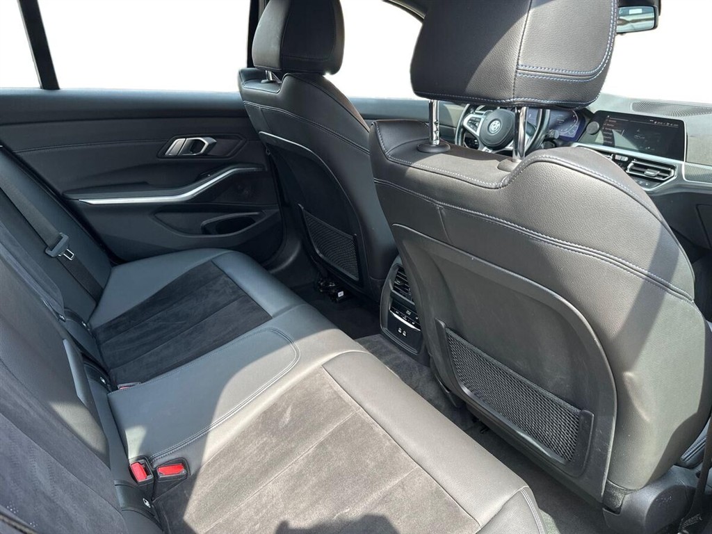BMW 330e Touring 2,0 Plugin-hybrid M-Sport Steptronic 292HK Stc 8g Aut. - Image 12