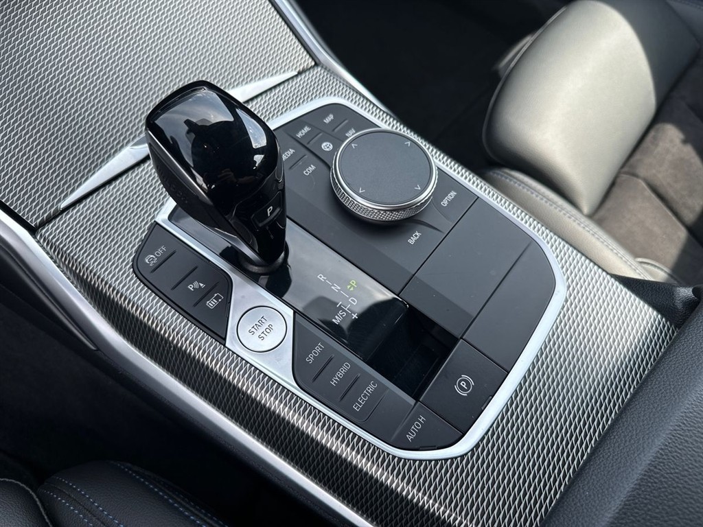 BMW 330e Touring 2,0 Plugin-hybrid M-Sport Steptronic 292HK Stc 8g Aut. - Image 14