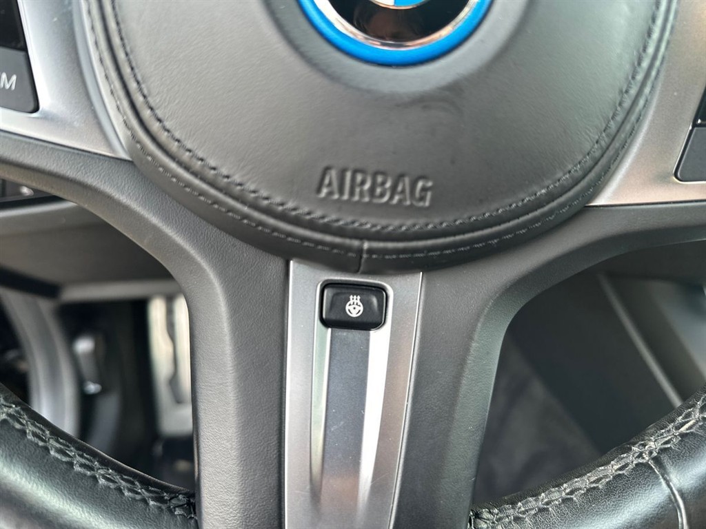 BMW 330e Touring 2,0 Plugin-hybrid M-Sport Steptronic 292HK Stc 8g Aut. - Image 19