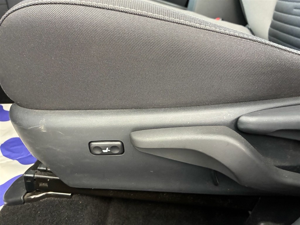 Toyota Auris Touring Sports 1,8 Hybrid H2 Comfort 136HK Stc Aut. - Image 9