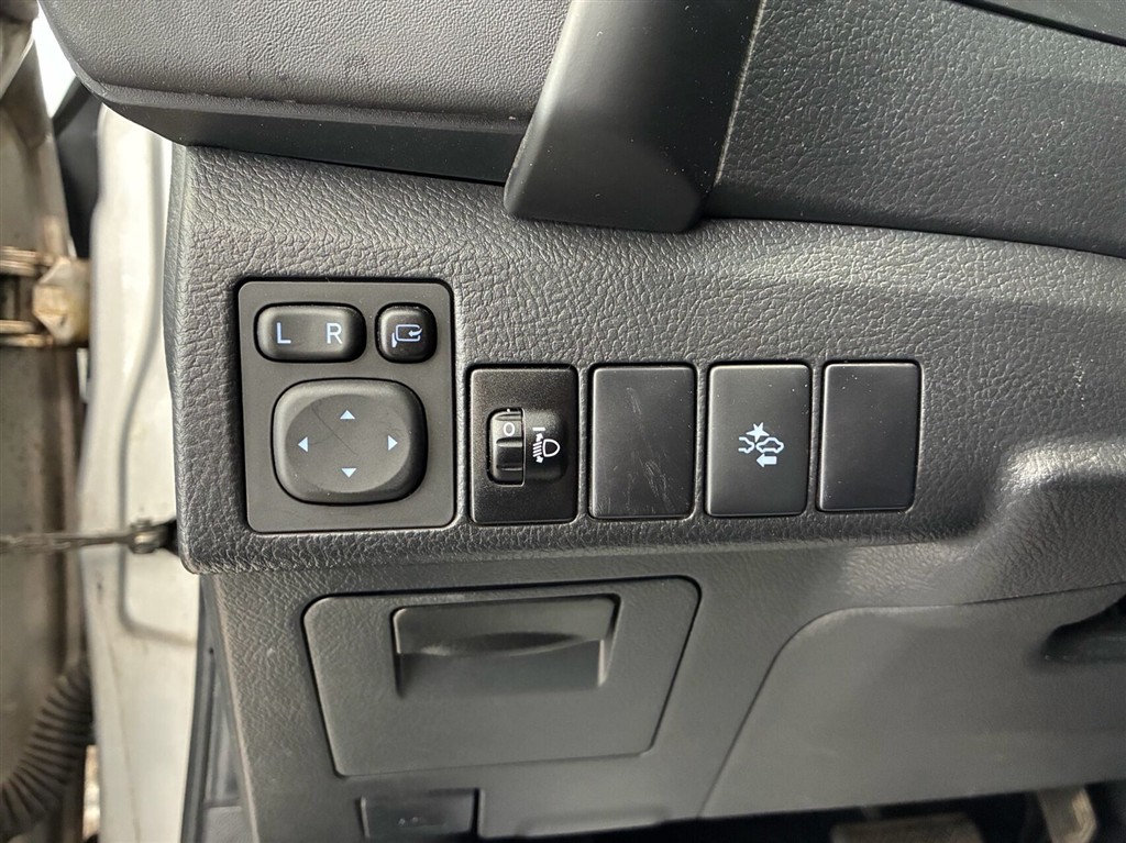 Toyota Auris Touring Sports 1,8 Hybrid H2 Comfort 136HK Stc Aut. - Image 11