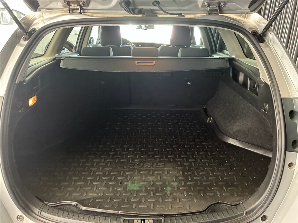 Toyota Auris Touring Sports 1,8 Hybrid H2 Comfort 136HK Stc Aut. - Image 28
