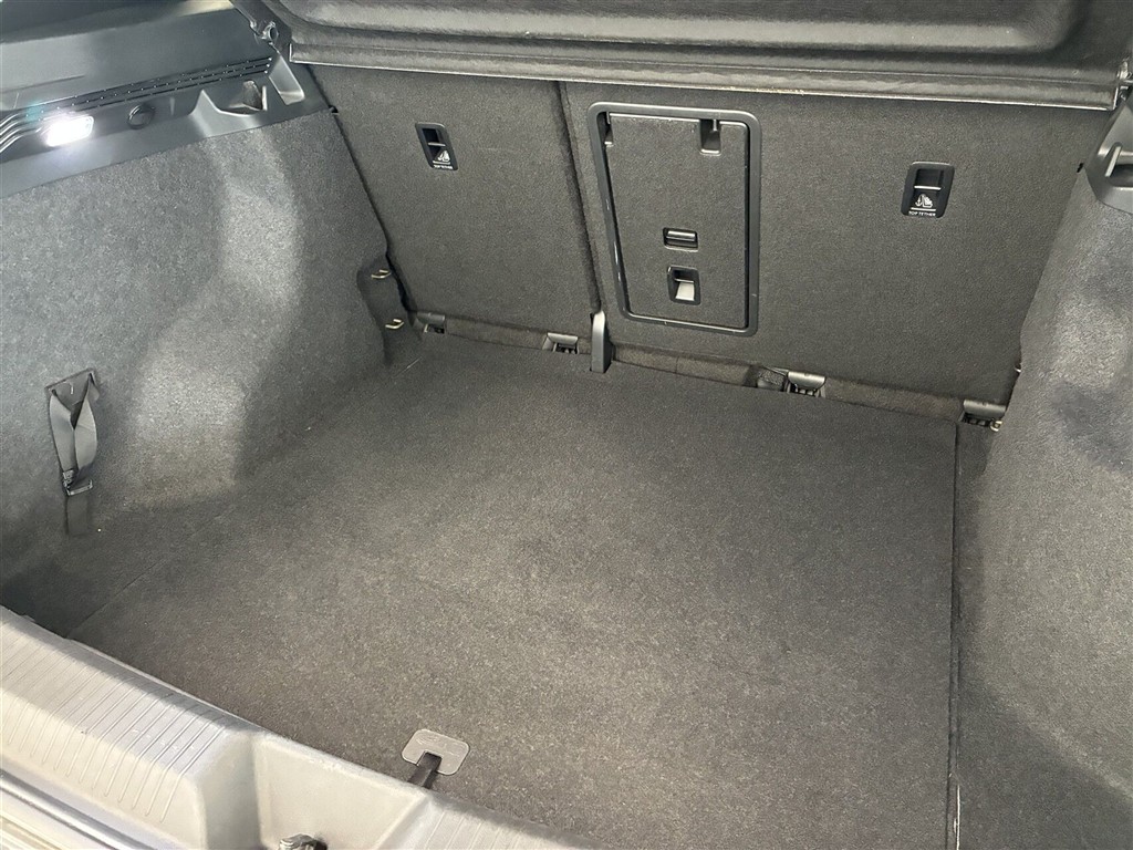 VW ID.4 EL Pro Performance 204HK 5d Aut. - Image 6