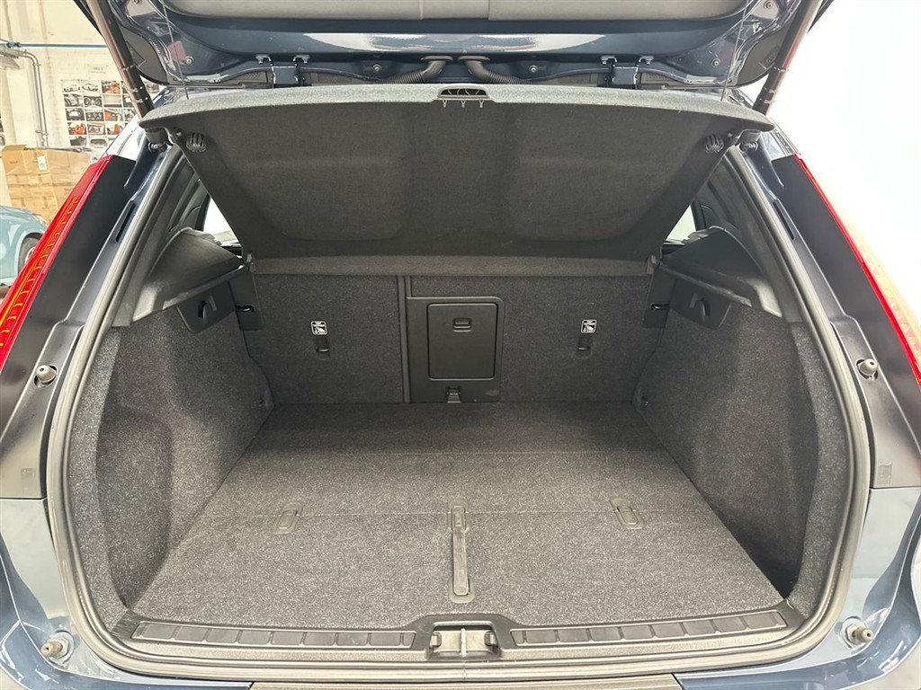 Volvo XC40 P8 Recharge Twin Ultimate AWD 408HK 5d Aut. - Image 14