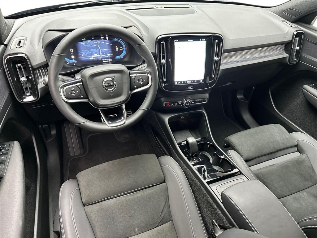 Volvo XC40 P8 Recharge Twin Ultimate AWD 408HK 5d Aut. - Image 15