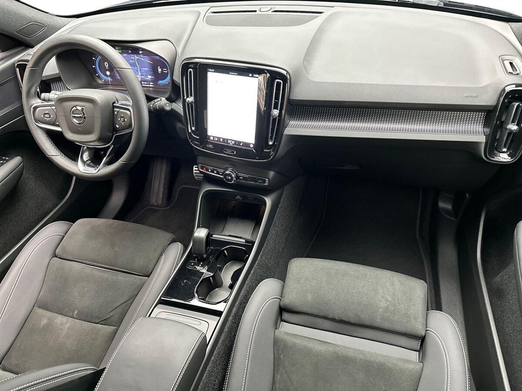 Volvo XC40 P8 Recharge Twin Ultimate AWD 408HK 5d Aut. - Image 5