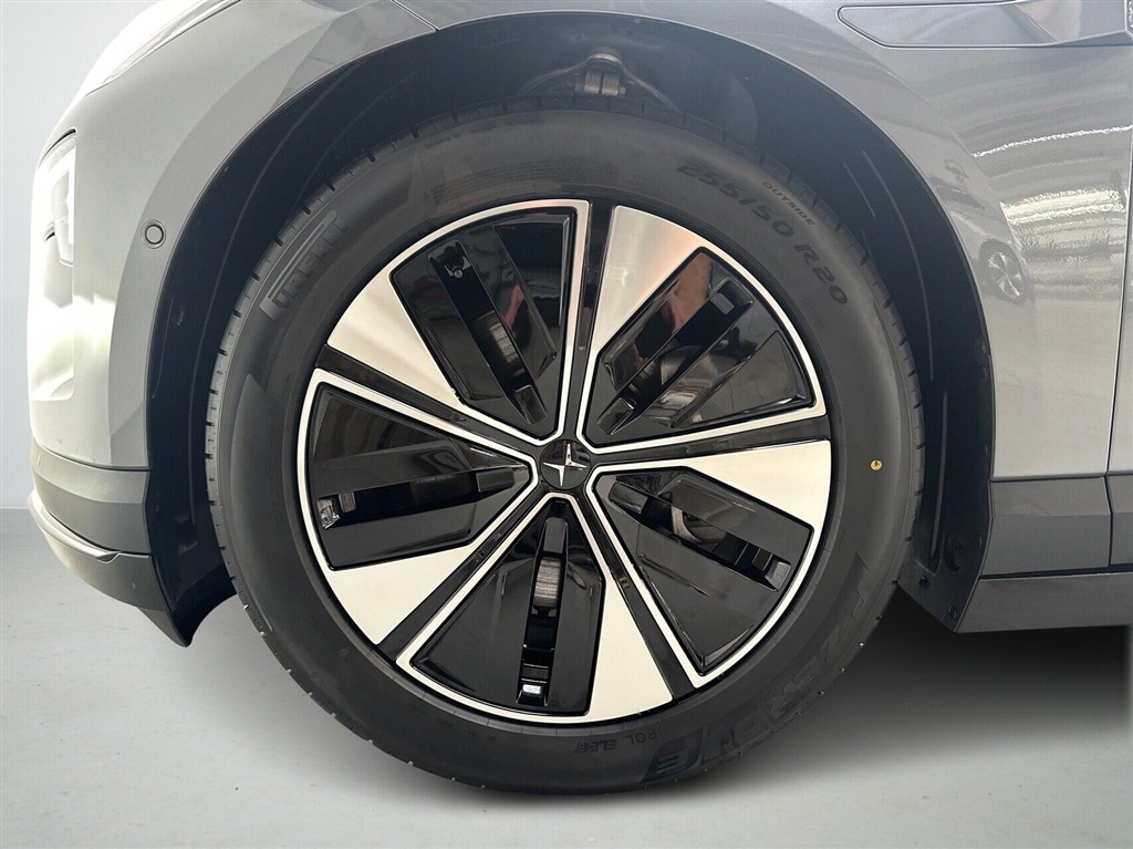 Polestar 4 EL LRSM Prime 272HK 5d Aut. - Image 9