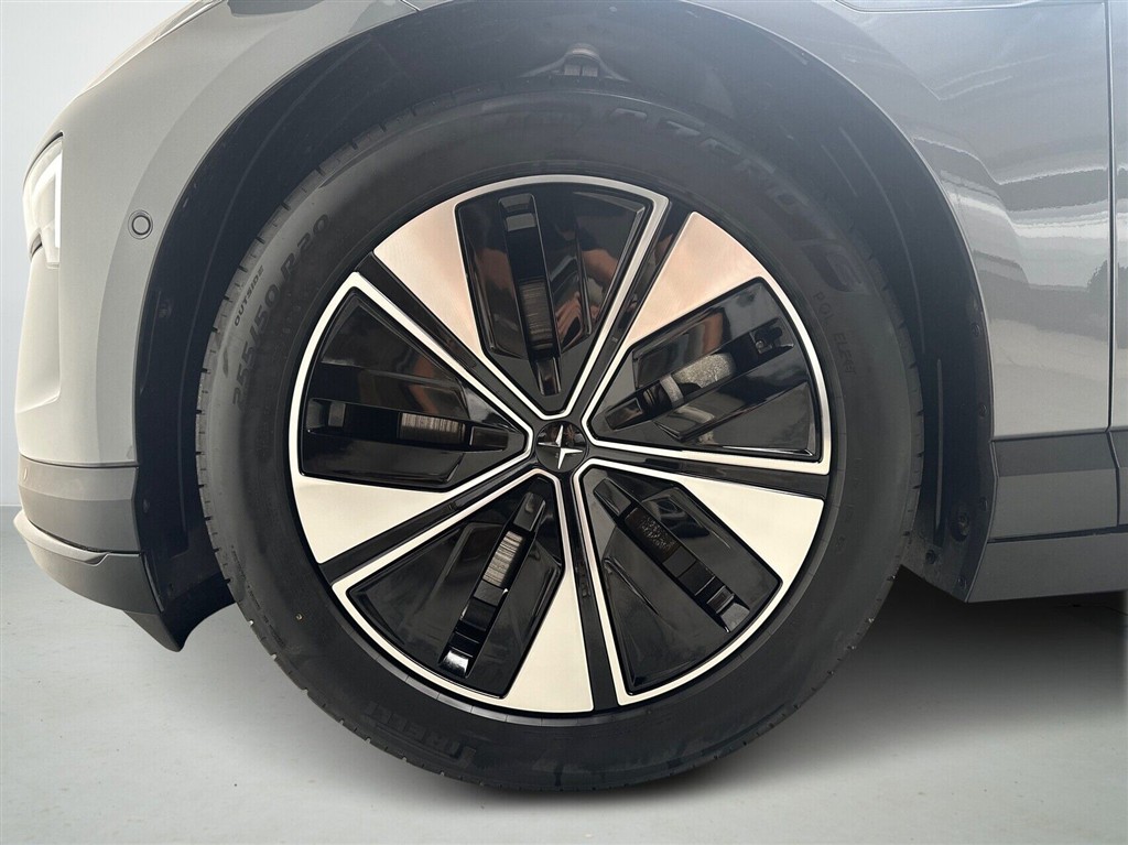 Polestar 4 EL LRSM Prime 272HK 5d Aut. - Image 8