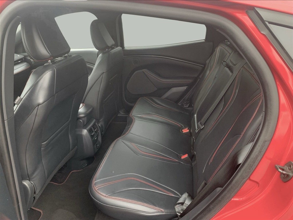 Ford Mustang Mach-E EL UR Premium AWD 351HK 5d Aut. - Image 12