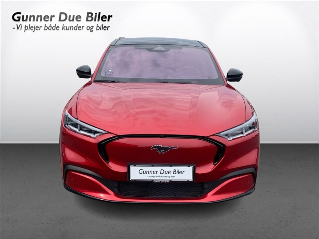 Ford Mustang Mach-E EL UR Premium AWD 351HK 5d Aut. - Image 2