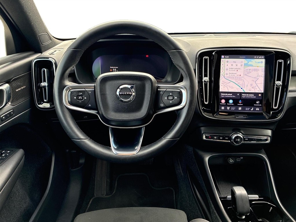 Volvo C40 P8 Recharge Twin Ultimate AWD 408HK 4d Aut. - Image 9