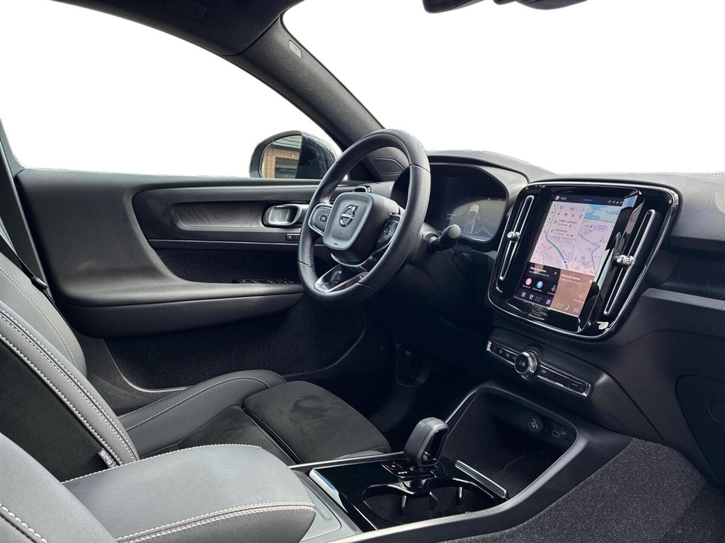 Volvo C40 P8 Recharge Twin Ultimate AWD 408HK 4d Aut. - Image 10
