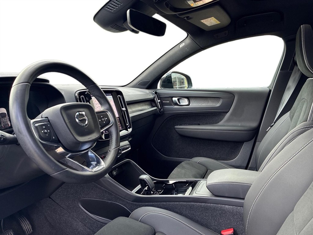 Volvo C40 P8 Recharge Twin Ultimate AWD 408HK 4d Aut. - Image 3