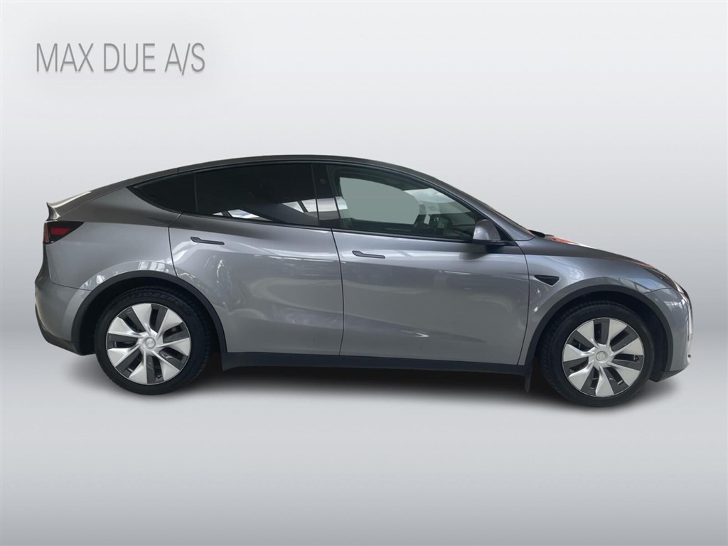 Tesla Model Y EL Long Range RWD 347HK 5d Aut. - Image 4