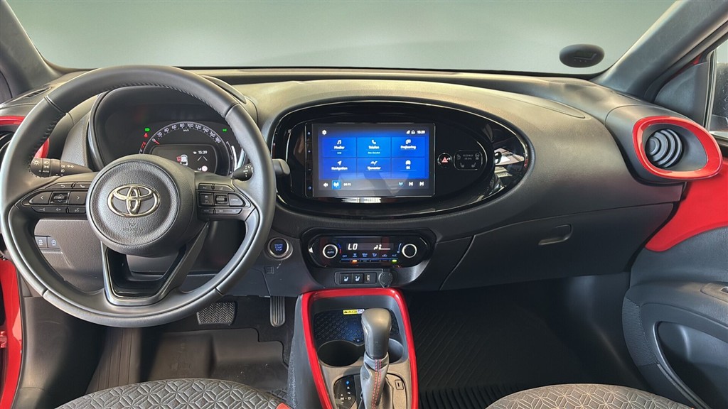 Toyota Aygo X 1,0 VVT-I Pulse Design 72HK 5d Aut. - Image 9
