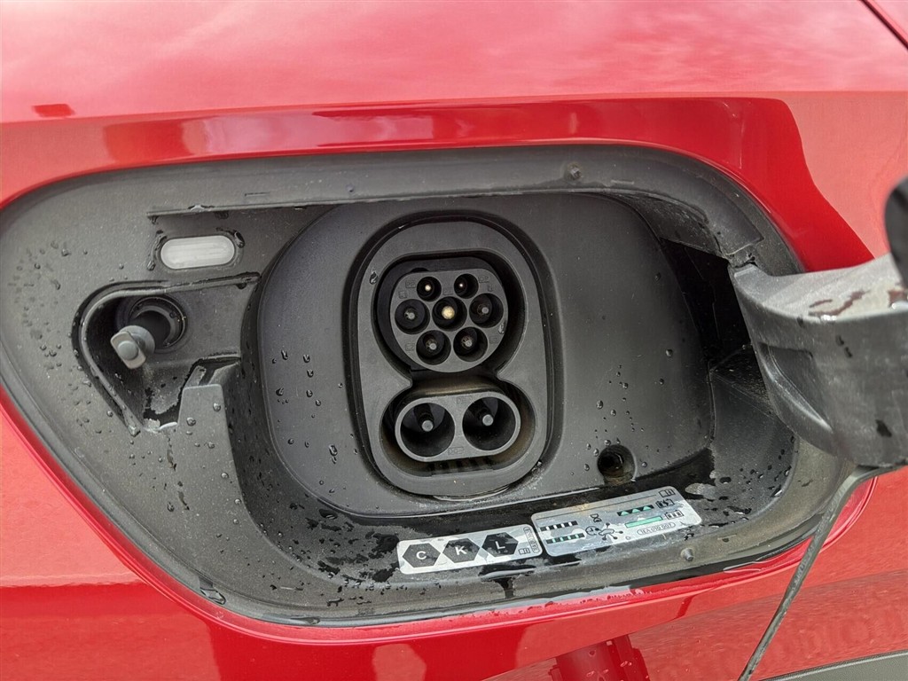 VW ID.4 EL Pro Performance 204HK 5d Aut. - Image 10