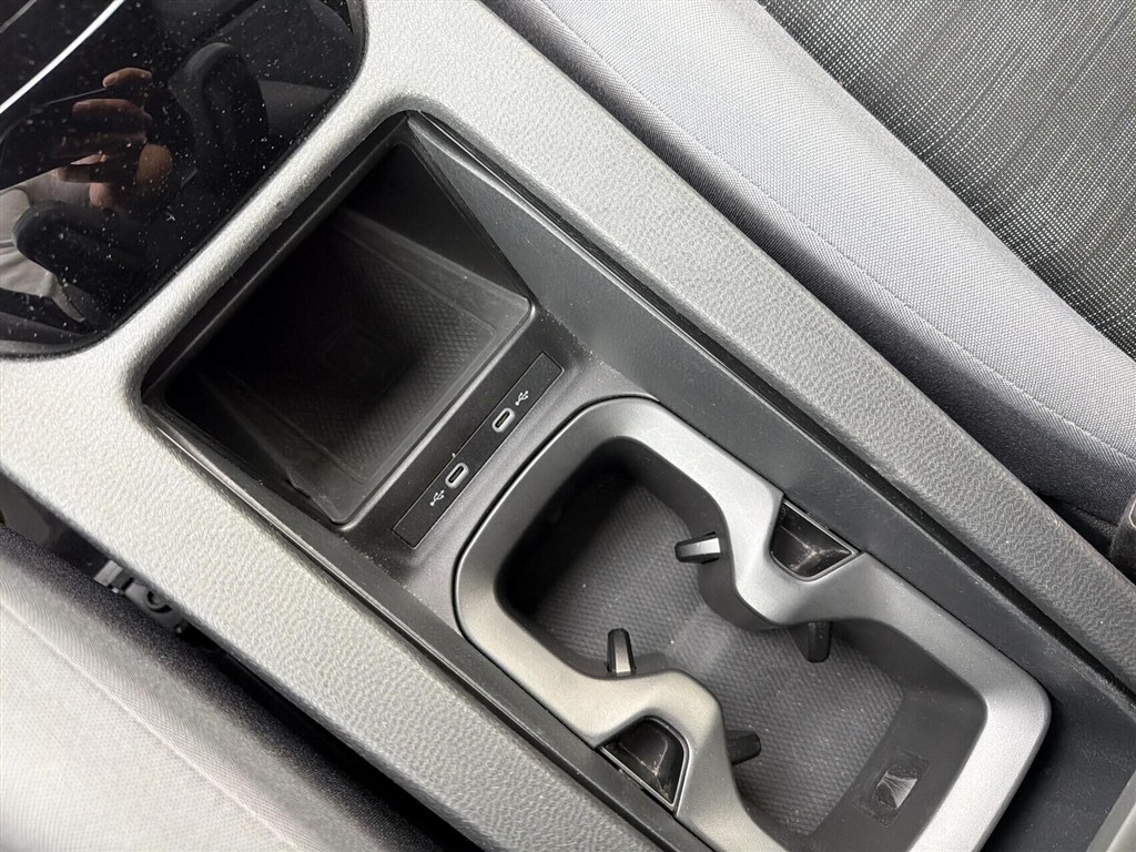 VW ID.4 EL Pro Performance 204HK 5d Aut. - Image 22