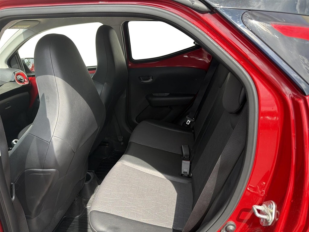 Toyota Aygo 1,0 VVT-I X-Clusiv X-Shift 72HK 5d Aut. - Image 5